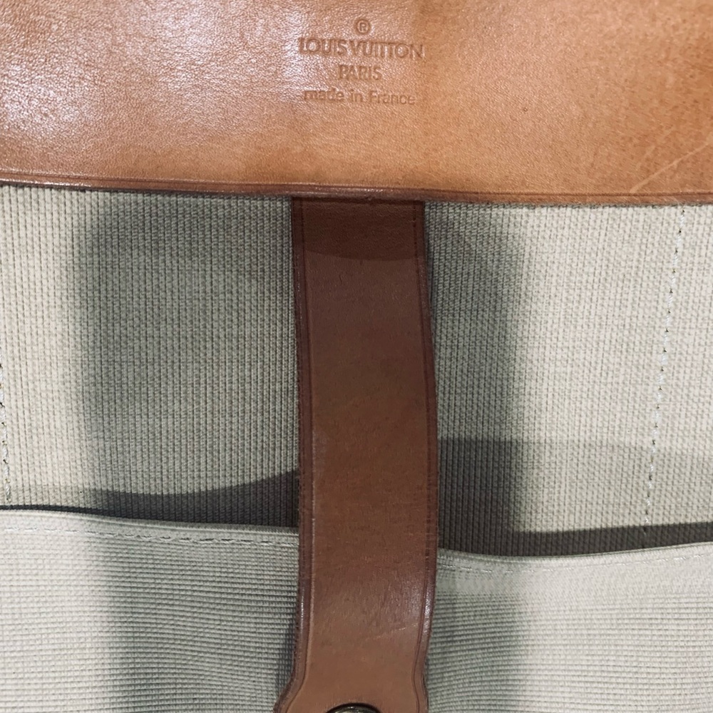 Louis Vuitton Authentic Luggage - Picture 10 of 14